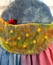 The Puppet Story Apron! A Magical Little Theater!